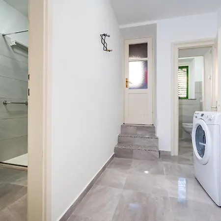 Appartement Seaside House Kolovare
